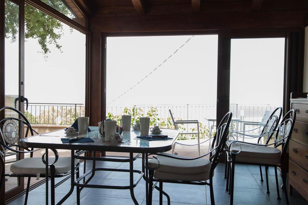 B&B Le Rose Del Tirreno ファレルナ エクステリア 写真